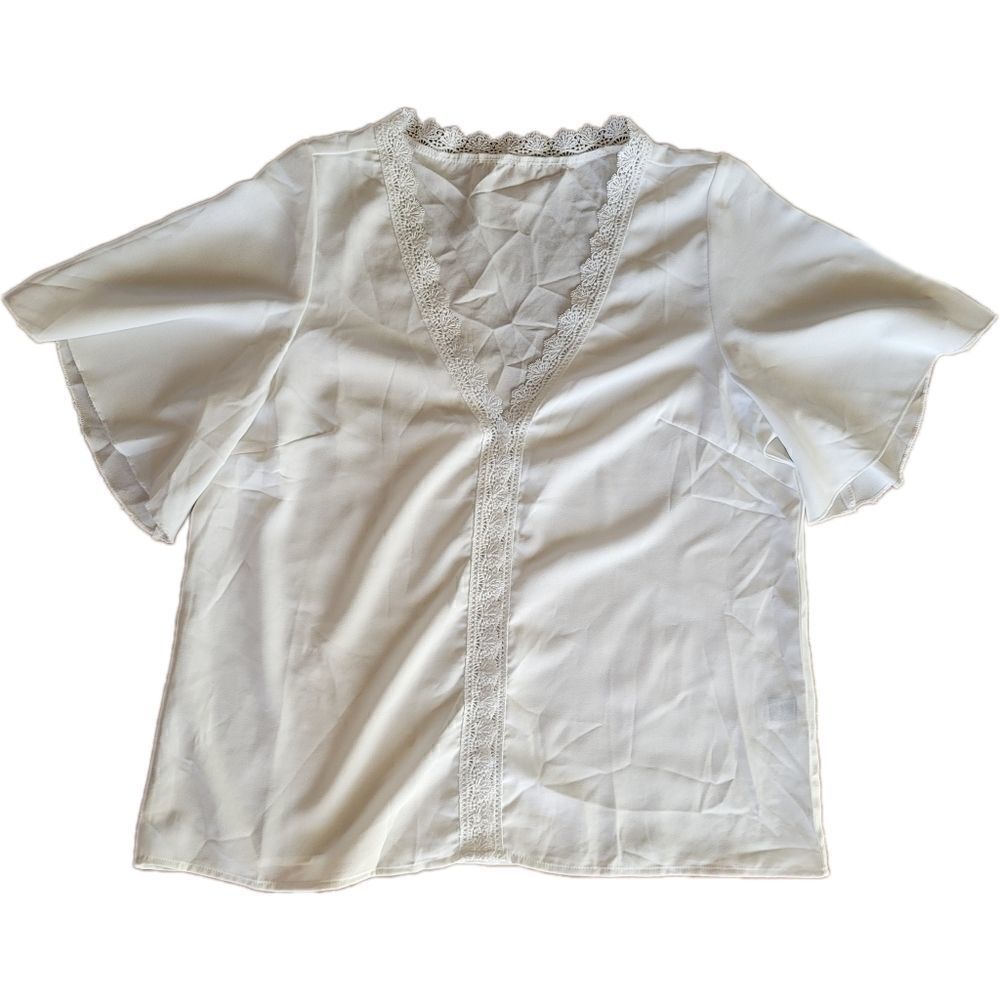 Shein large womens flowy Top blouse lace yoke v neck short flutter wide sleeve